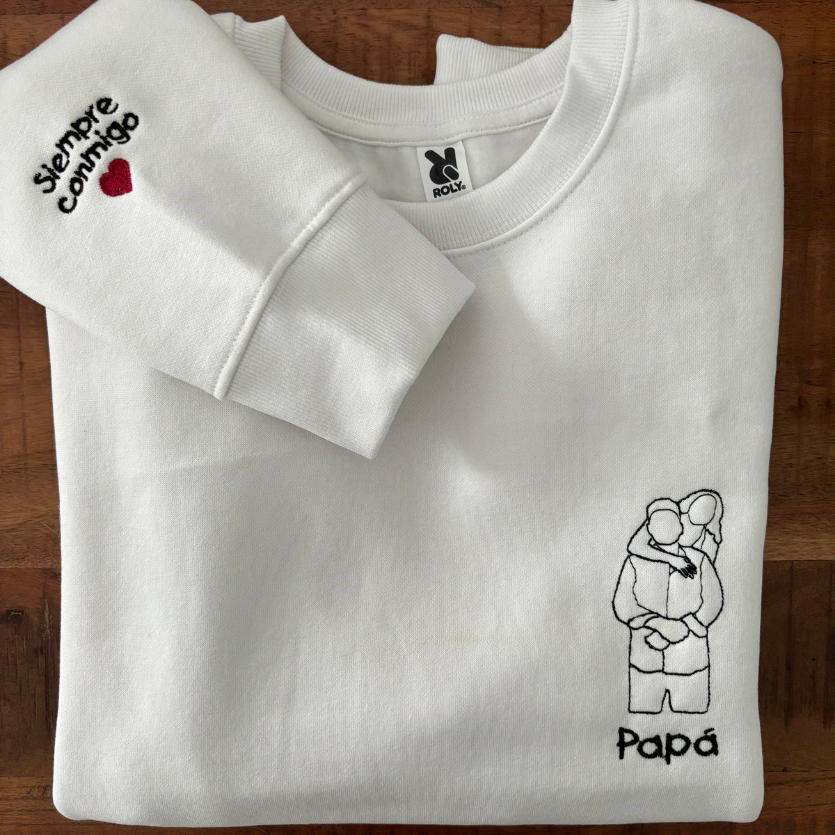 Sudadera personalizada con foto bordada en contorno