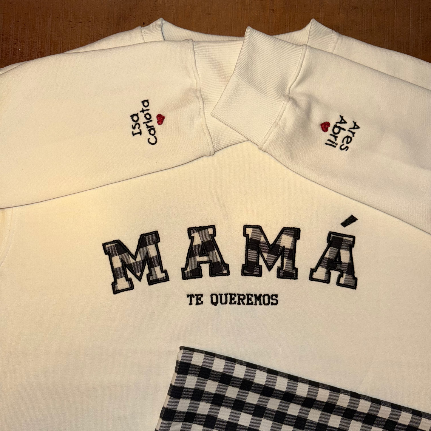 Sudadera personalizada con palabra familiar en tela vichy