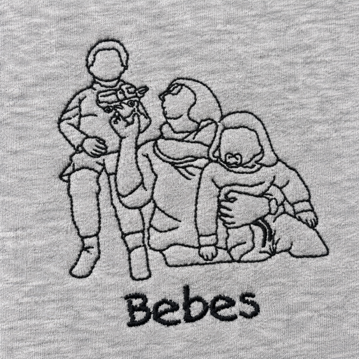 Sudadera personalizada con foto bordada en contorno