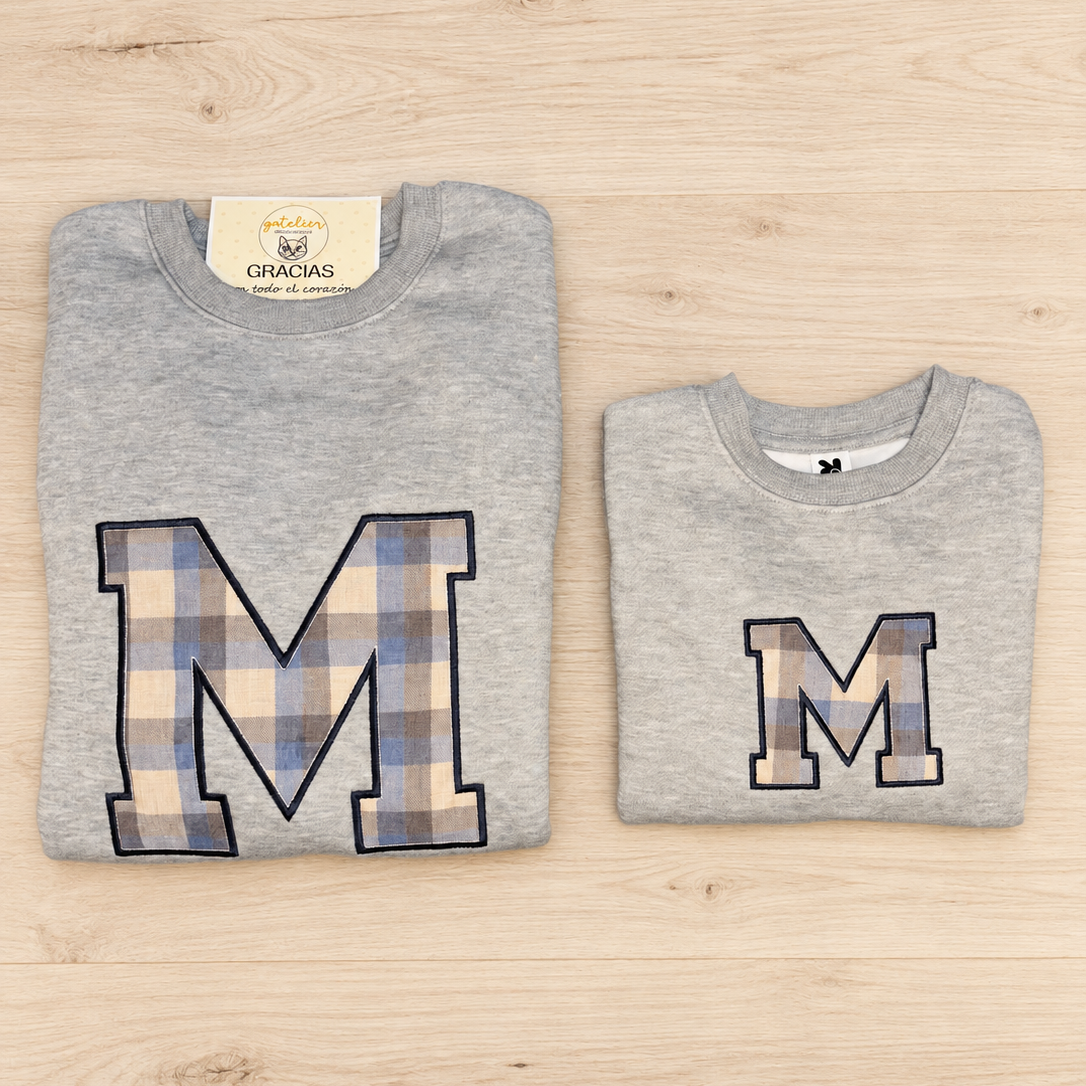 Sudadera personalizada con inicial en tela vichy