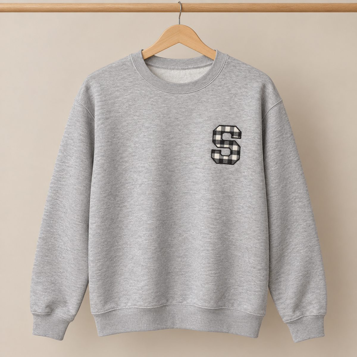 Sudadera personalizada con inicial bordada en tela vichy, Gatelier
